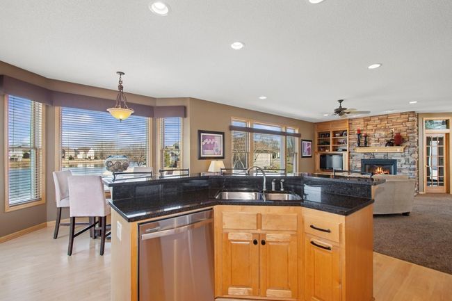 Granite Counters and SS appliances | Image 12