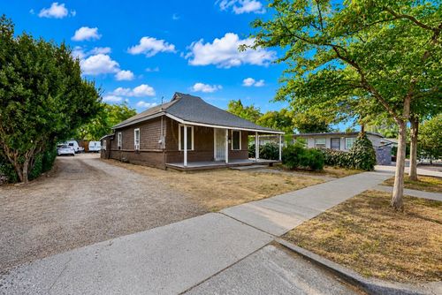 147 4th, Woodland, CA, 95695 | Card Image