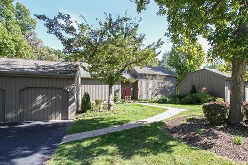 apt-c-671C Old Barn Rd, Lake Barrington, IL, 60010-1736 | Card Image