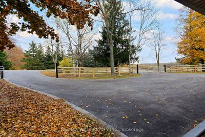 17200 Concession Rd 12, House other with 3 bedrooms, 3 bathrooms and 8 parking in Schomberg ON | Image 3