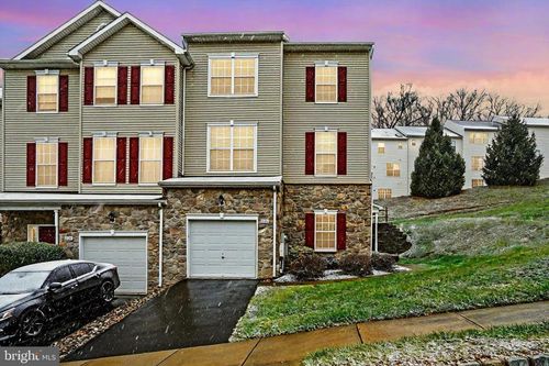 2126 Maple Crest Boulevard, YORK, PA, 17406 | Card Image