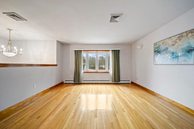 23 Echo Ave, House other with 3 bedrooms, 3 bathrooms and null parking in Nashua NH | Image 9