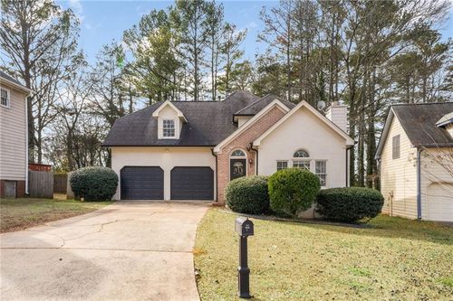 458 Stonebridge Ct, Stone Mountain, GA, 30083-4345 | Card Image
