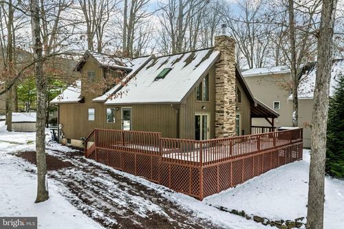 233 Shingle Mill Dr, DRUMS, PA, 18222-1210 | Card Image