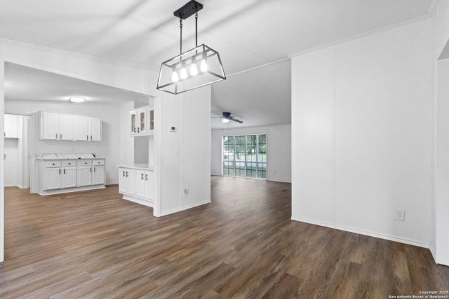 15024 Mesquite St, House other with 3 bedrooms, 2 bathrooms and null parking in Lytle TX | Image 5
