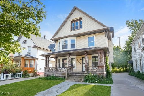 2091 W 100th St, Cleveland, OH, 44102-3662 | Card Image