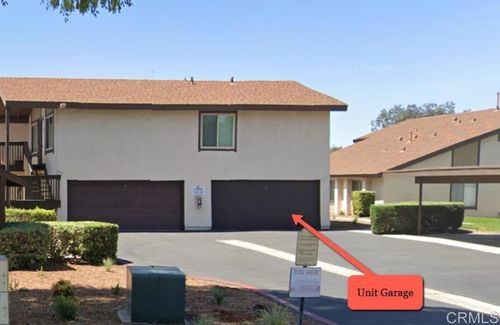 462 Bluffview Rd, Spring Valley, CA, 91977-6117 | Card Image