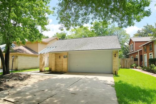16626 Quiet Trail Dr, Humble, TX, 77396-4001 | Card Image