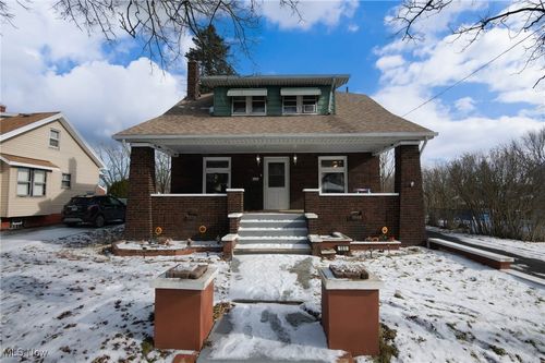 151 Regent St, Campbell, OH, 44405-1924 | Card Image