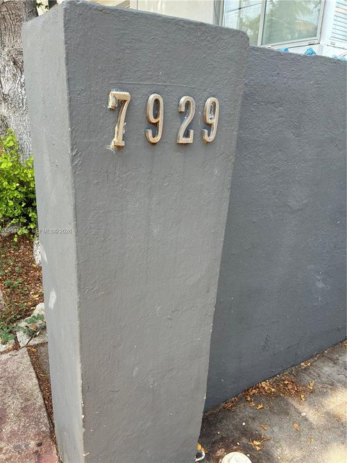 ne-7929 Abbott Ave, Miami Beach, FL, 33141-1920 | Card Image