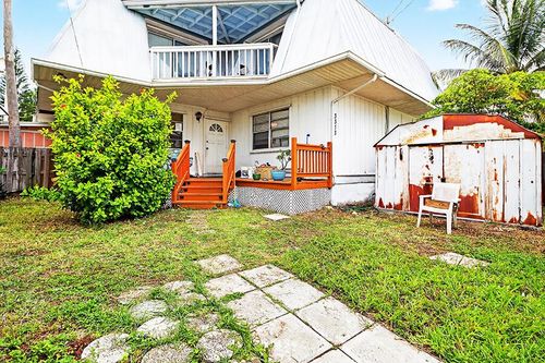 3313 Pearl Ave, Key West, FL, 33040-4642 | Card Image