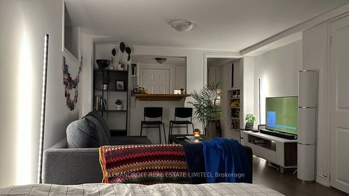 studio-61 Cambridge Ave, Toronto, ON, M4K2L2 | Card Image