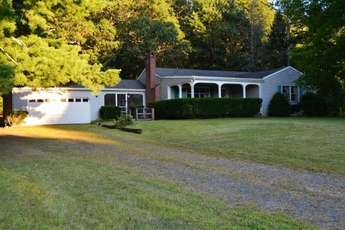 552 Stone Rd, Windsor, CT, 06095-1027 | Card Image