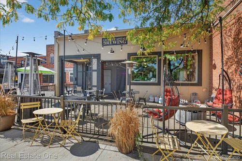 14 N Washington St, Oxford, MI, 48371-4699 | Card Image