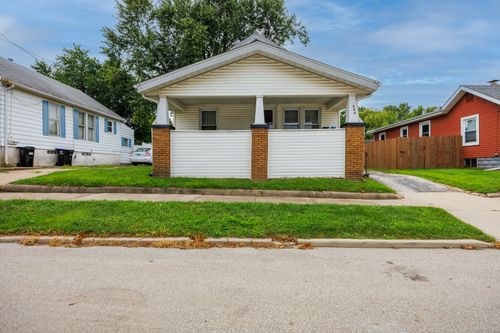 506 W Bissell St, Bloomington, IL, 61701-6502 | Card Image