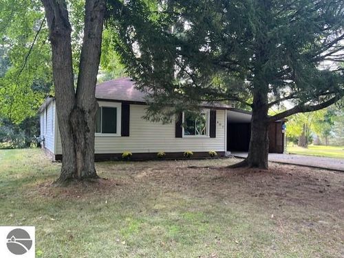 407 Twelfth Avenue, Tawas City, MI, 48763 | Card Image