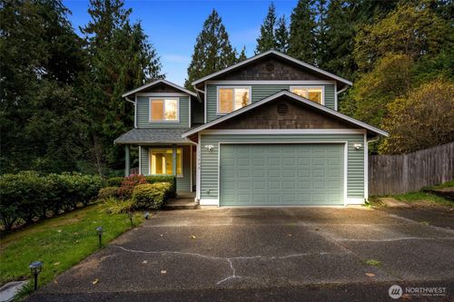 15606 Cascadian Way, Bothell, WA, 98012-5928 | Card Image