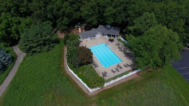 Clubhouse and pool | Image 37