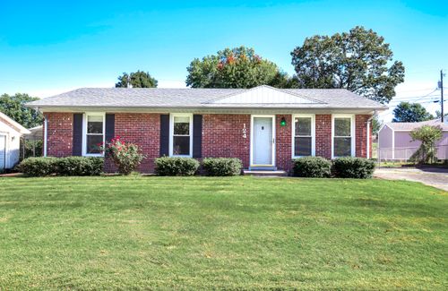 124 Queensway Drive, Versailles, KY, 40383 | Card Image