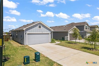 429 Stone Water Lane, House other with 3 bedrooms, 2 bathrooms and null parking in Jarrell TX | Image 3