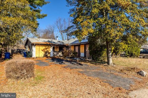 23 Spiralwood Ln, Willingboro, NJ, 08046-2030 | Card Image