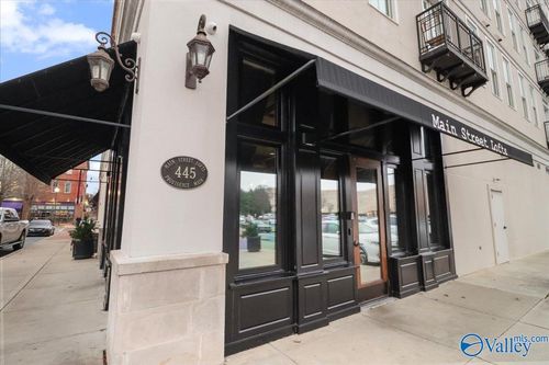 r403-445 Providence Main St Nw, Huntsville, AL, 35806-4832 | Card Image