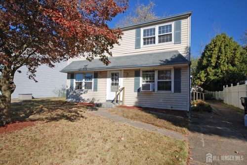 11 Wellington Pl, Burlington City, NJ, 08016-3329 | Card Image