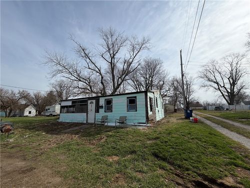 538 N Austin St, Paris, IL, 61944-1320 | Card Image