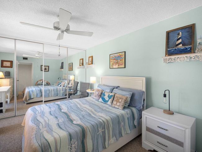 1206 12 Th Ct, Condo with 2 bedrooms, 3 bathrooms and null parking in Jupiter FL | Image 12
