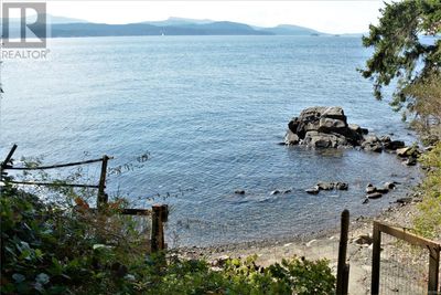 1603 Treasure Cres, House other with 3 bedrooms, 3 bathrooms and 2 parking in Pender Island BC | Image 2