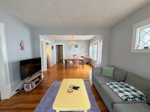 1-20 Windsor Rd, Medford, MA, 02155-5918 | Card Image