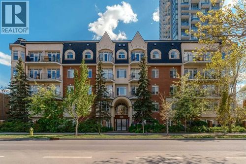 923 15 Ave Sw, Calgary, AB, T2R0S2 | Card Image