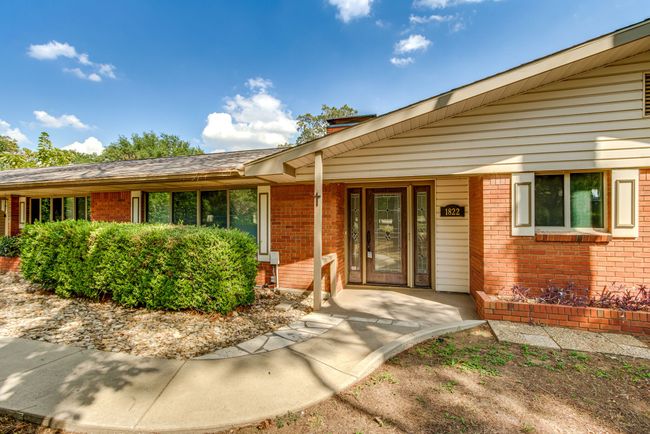 1822 Silverside Dr, House other with 3 bedrooms, 2 bathrooms and null parking in Grapevine TX | Image 7