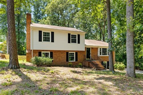 7335 Lee Davis Rd, Mechanicsville, VA, 23111-4403 | Card Image