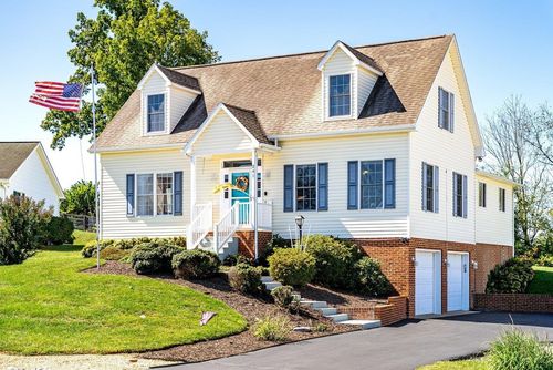 248 Windsong Hills Dr, Elkton, VA, 22827-9455 | Card Image