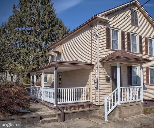 573 Water St, Northumberland, PA, 17857-1237 | Card Image