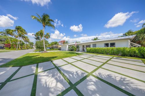 2825 Ne 22nd St, Fort Lauderdale, FL, 33305-2803 | Card Image