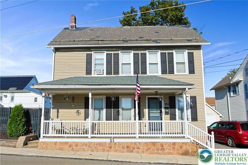 22 A St, Pen Argyl, PA, 18072-1719 | Card Image