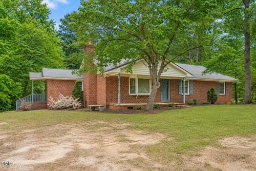 586 Northwoods Country Rd, Tarboro, NC, 27886-8639 | Card Image
