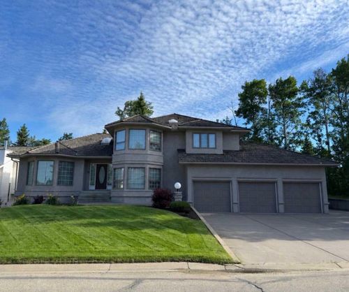 9244 Wedgewood Dr N, Grande Prairie, AB, T8W2G5 | Card Image