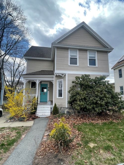76 Beacon St, Lowell, MA, 01850-2551 | Card Image