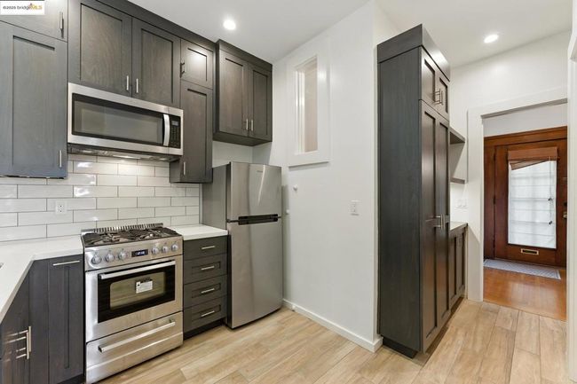 7 Panoramic Way, Condo with 2 bedrooms, 1 bathrooms and null parking in Berkeley CA | Image 23