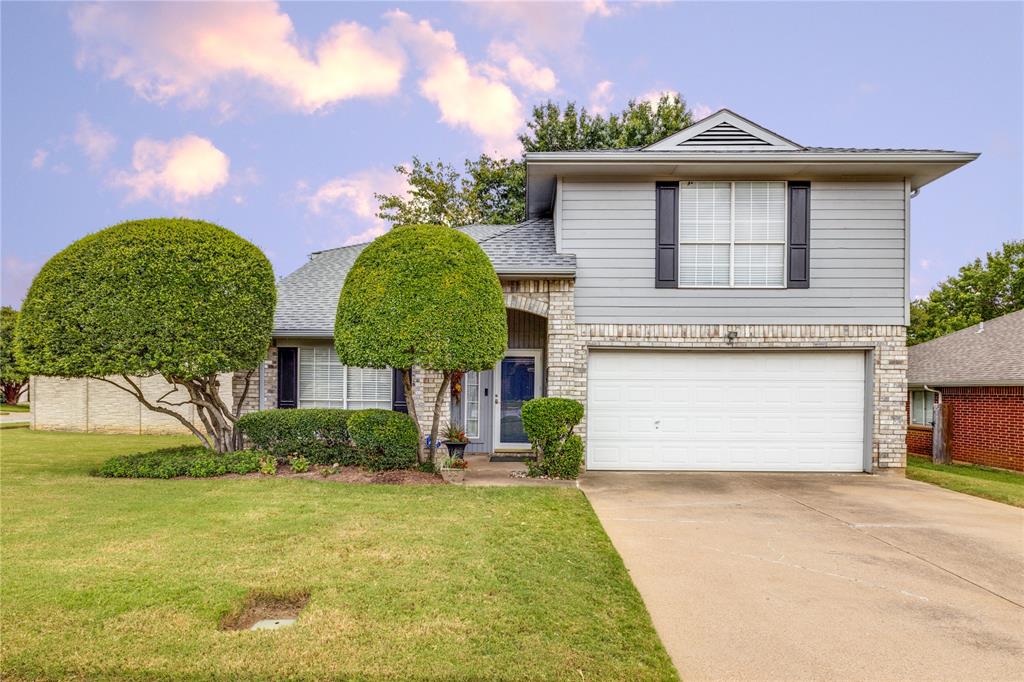 Hawaii Ln, Arlington, TX 76016