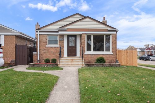 4701 N Thatcher Ave, Norridge, IL, 60706-4348 | Card Image