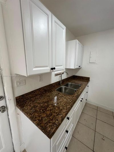 940 Nw 34th Way, House other with 3 bedrooms, 1 bathrooms and null parking in Lauderhill FL | Image 3