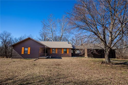 101 Cedar St, Pleasanton, KS, 66075-8238 | Card Image