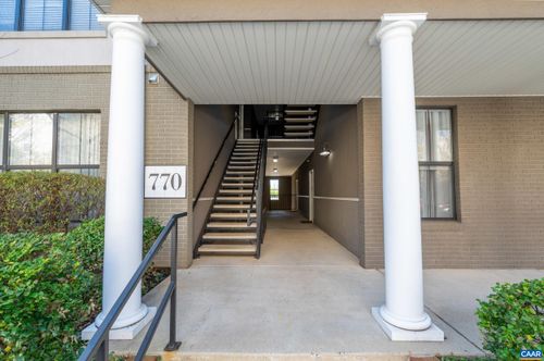 apt-3c-770 Walker Sq, CHARLOTTESVILLE, VA, 22903-3470 | Card Image