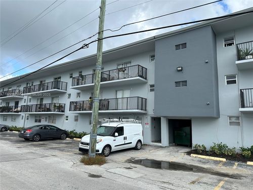 apt-111-1100 Ne 1st Ct, Hallandale Beach, FL, 33009-4412 | Card Image