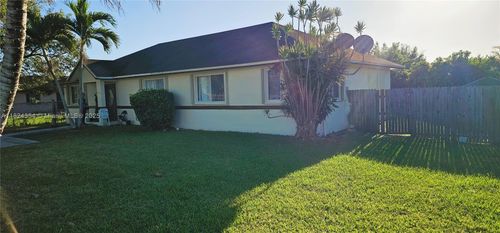 326 Nw 8th Ave, Florida City, FL, 33034-3221 | Card Image