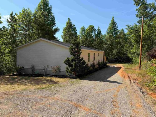 890 Burks Rd, Savannah, TN, 38372 | Card Image